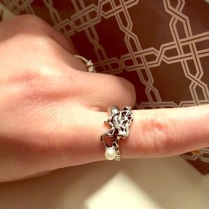 Mermaid ring with pearl